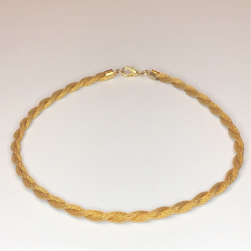 Gold Tone Twisted Rope Chain 18” - Picture 2 of 6
